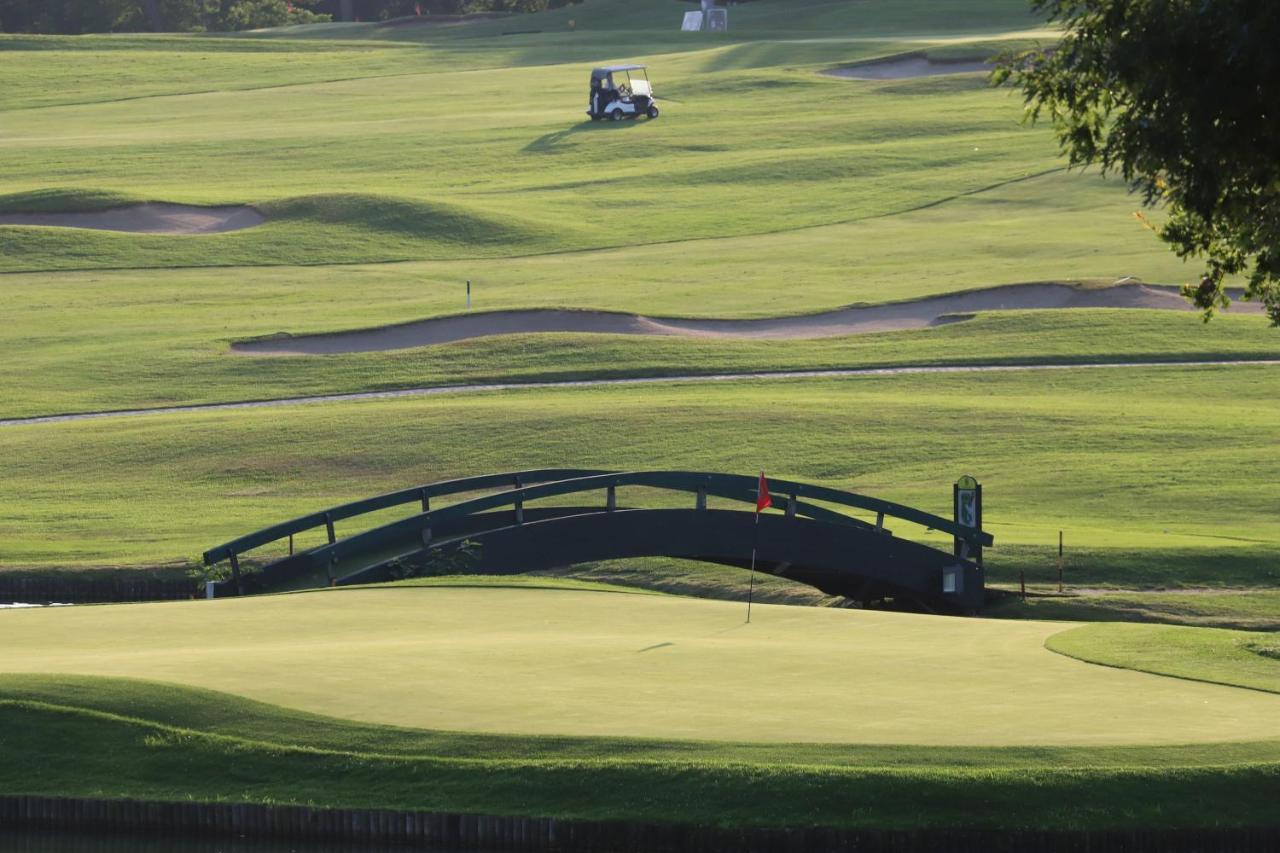 Golf Hotel Castelconturbia 아그라테 콘투르비나 외부 사진