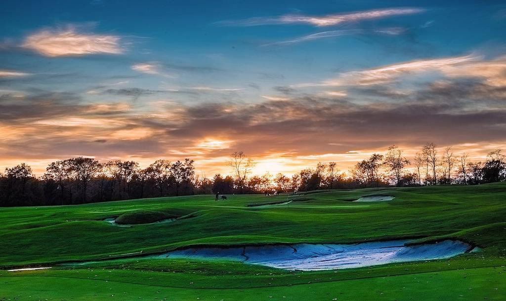 Golf Hotel Castelconturbia 아그라테 콘투르비나 외부 사진